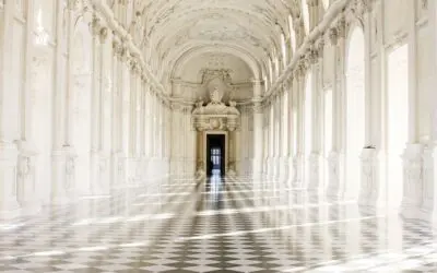 Arredare il tuo soggiorno in perfetto stile torinese: un mix di eleganza e tradizione.